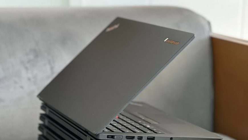 Lenovo ThinkPad X1 Carbon