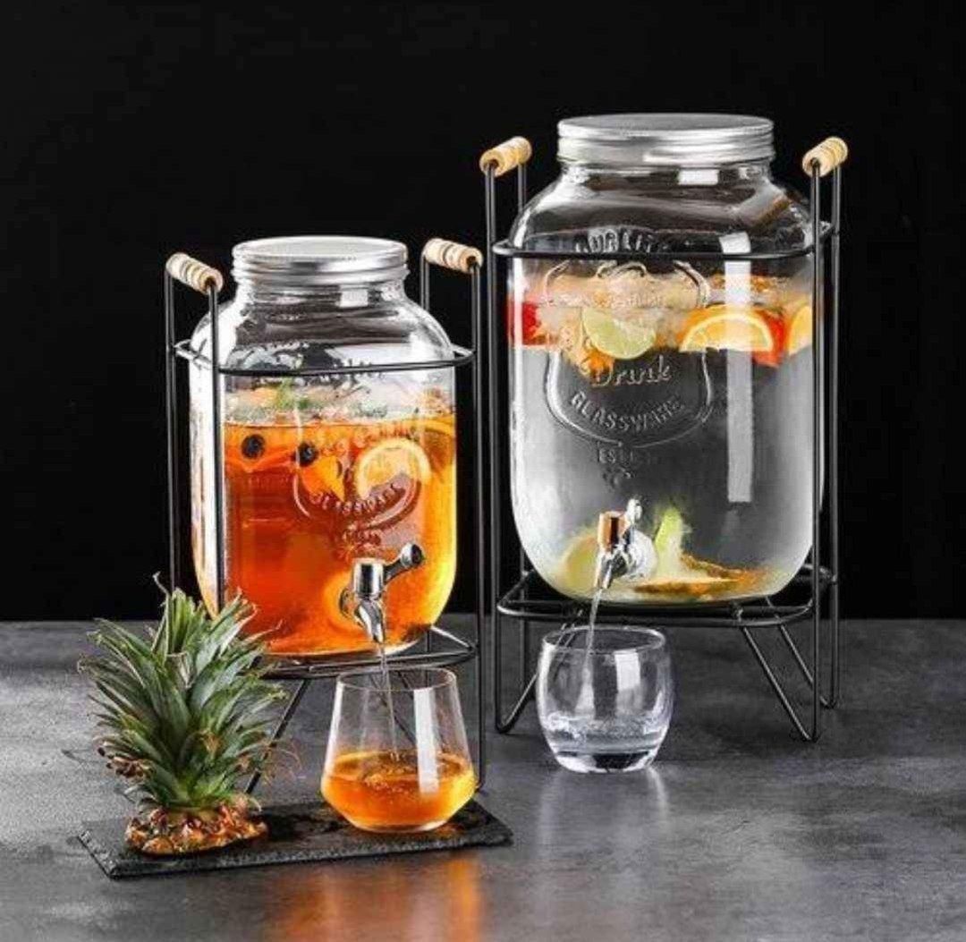 Glass beverage dispenser