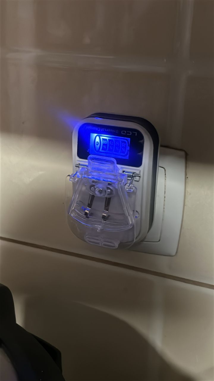 Universal Battery Charger