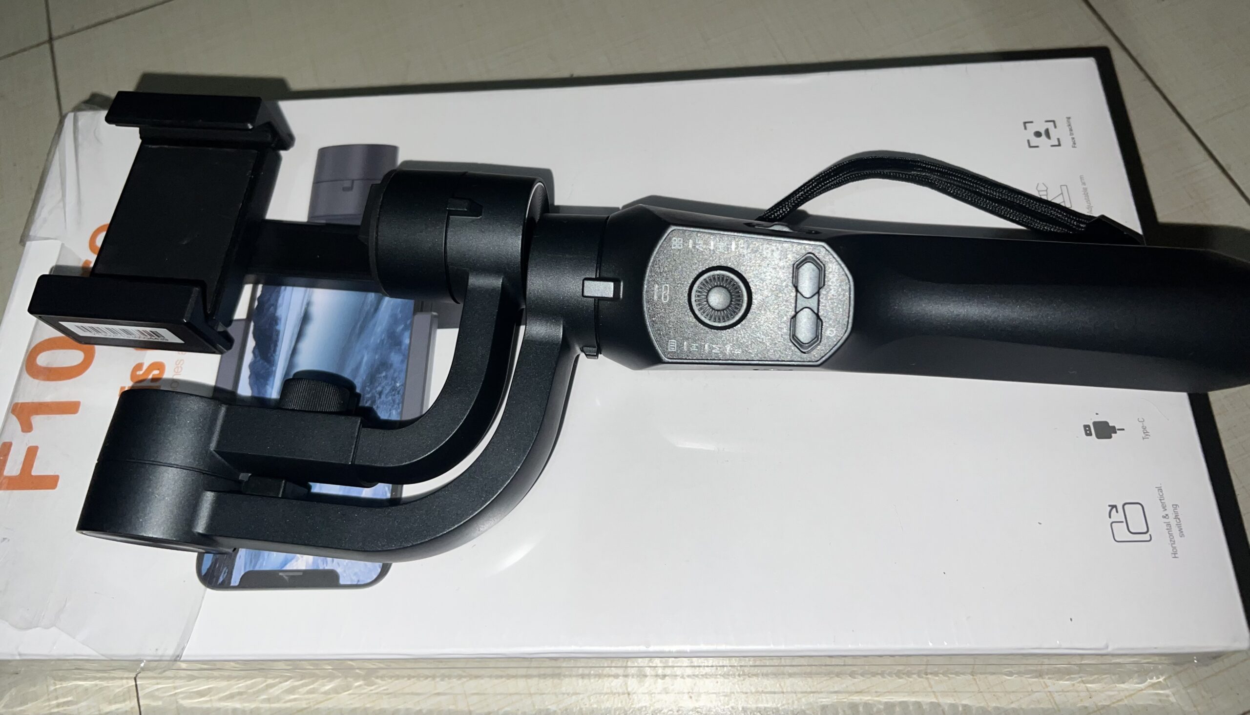 F10 pro  / 3- Axis gimbal