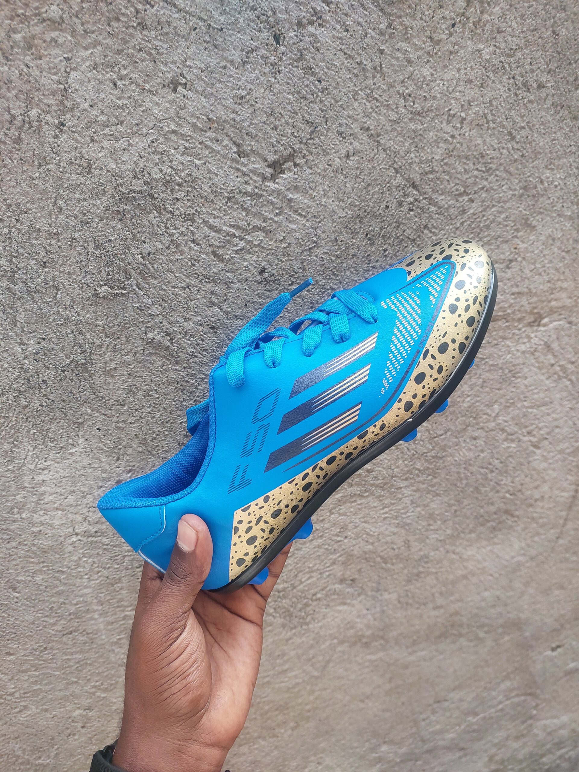 Kids football shoes,tacketa,ታኬታ
