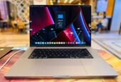 MacBook M1 Pro 16inch