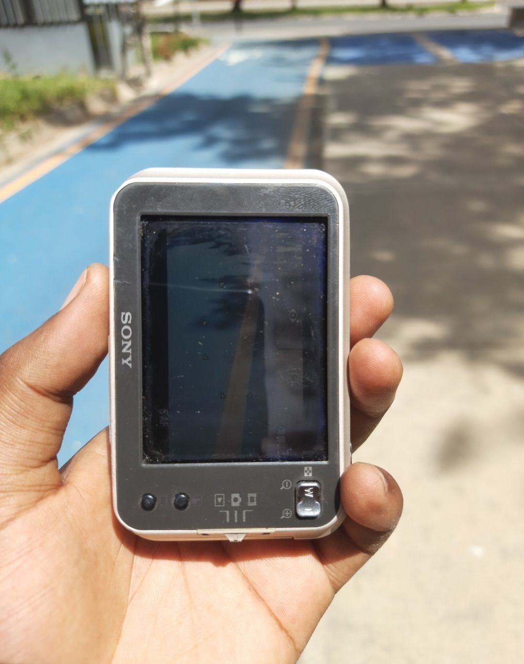 Sony Cyber-shot DSC-N2, a 10.1-megapixel compact digital camera . It is the successor to the original DSC-N1 and was notable for its large 3.0-inch touchscreen