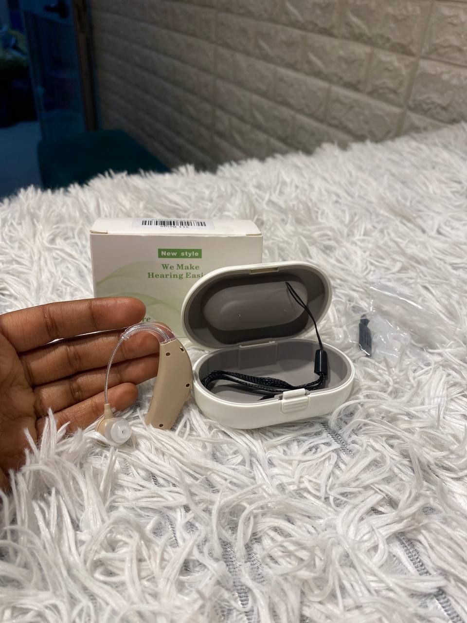 Hearing aid(ማዳመጫ መርጃ)